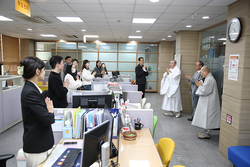 본관 행정부서 격려방문 2023.03.21 이미지 사진